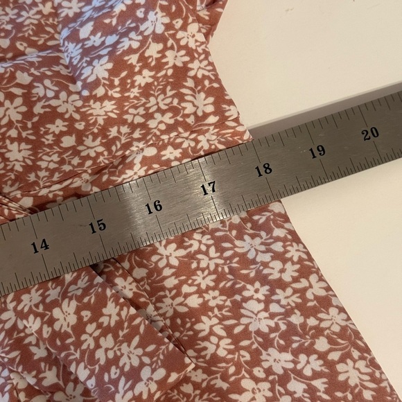 NWOT Elegant Summer Floral V Neck Short Sleeve Midi Dress XXL Flowy - Picture 8 of 10